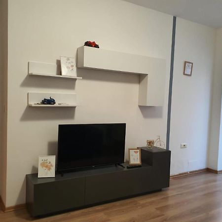 Heris'S Apartment Tiranë Eksteriør bilde